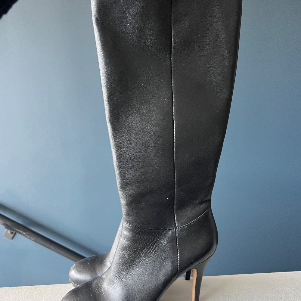 Black Boot - image 3